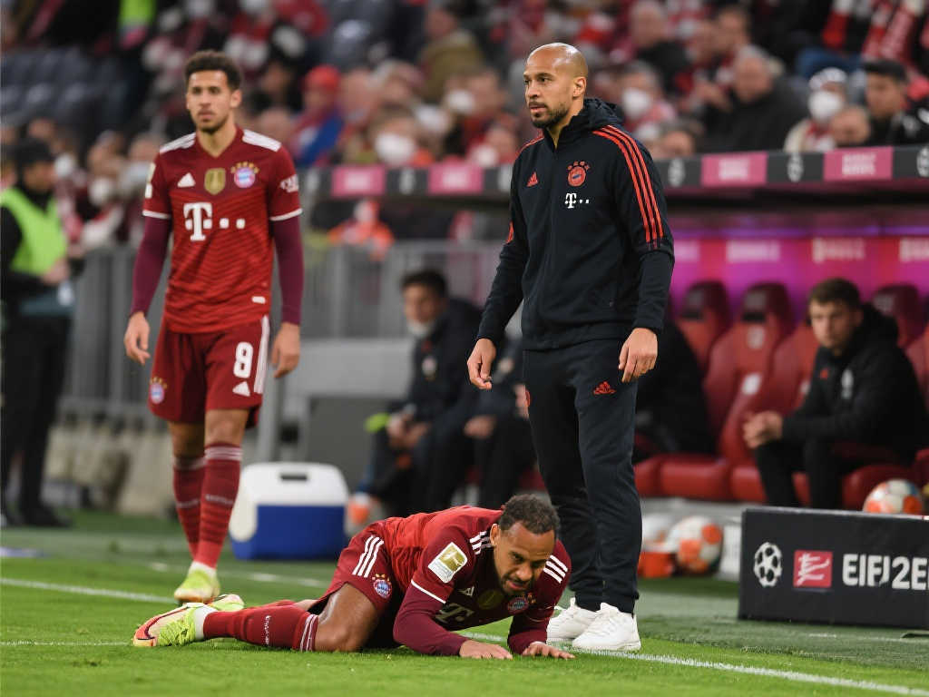 6天3战双线全胜,孔帕尼执教拜仁却遭遇重挫 6天3战双线全胜,孔帕尼执教拜仁却遭遇重挫